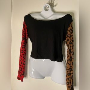 XL Desigual ribbed animal print color block top with deep neck jersey